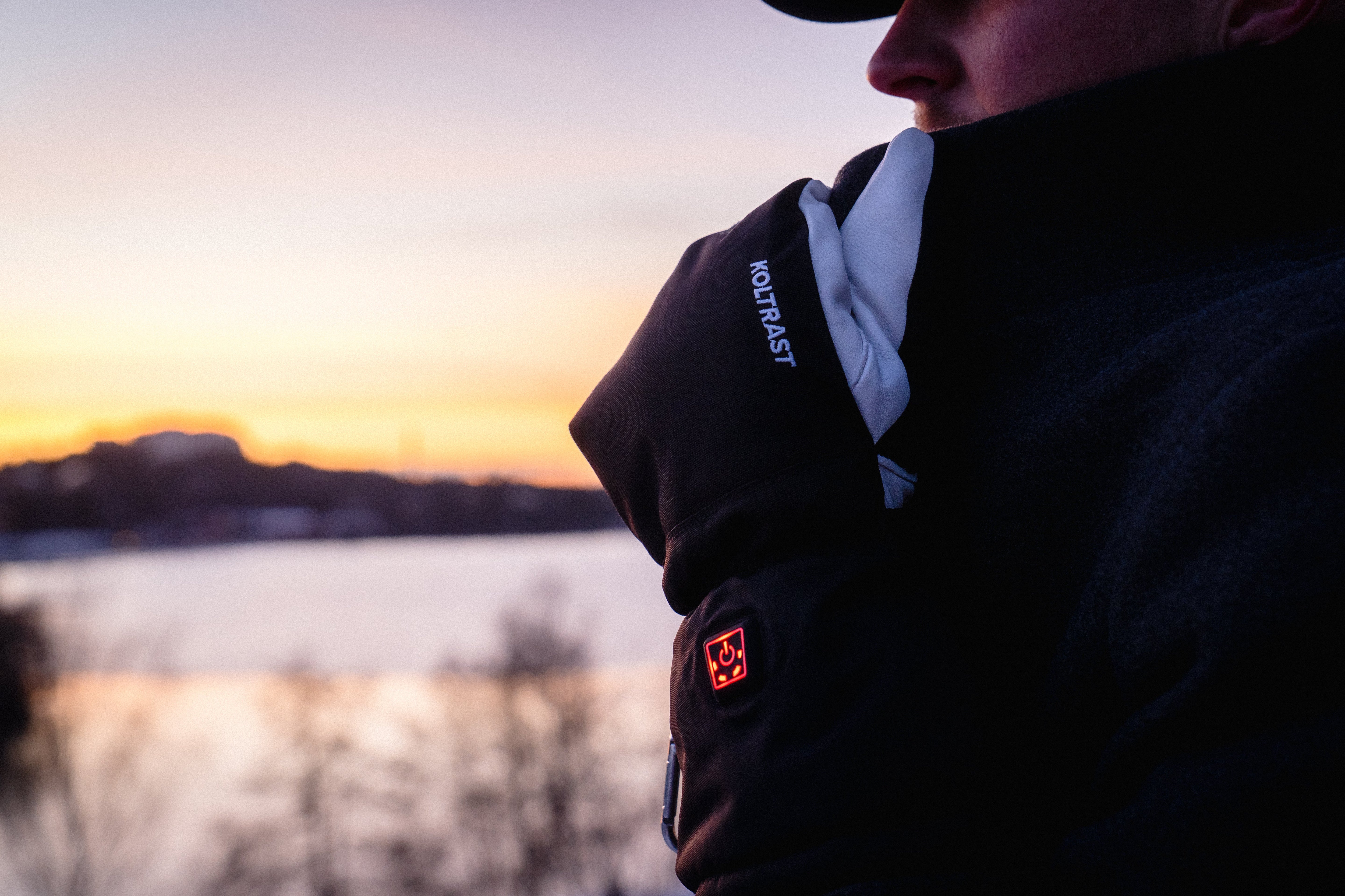 The First Time You Wear Heated Mittens: What Surprises Most People